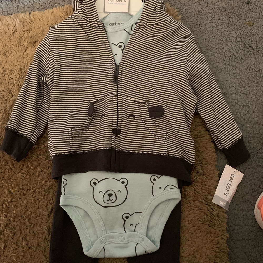 NWT Carter’s 3piece outfit